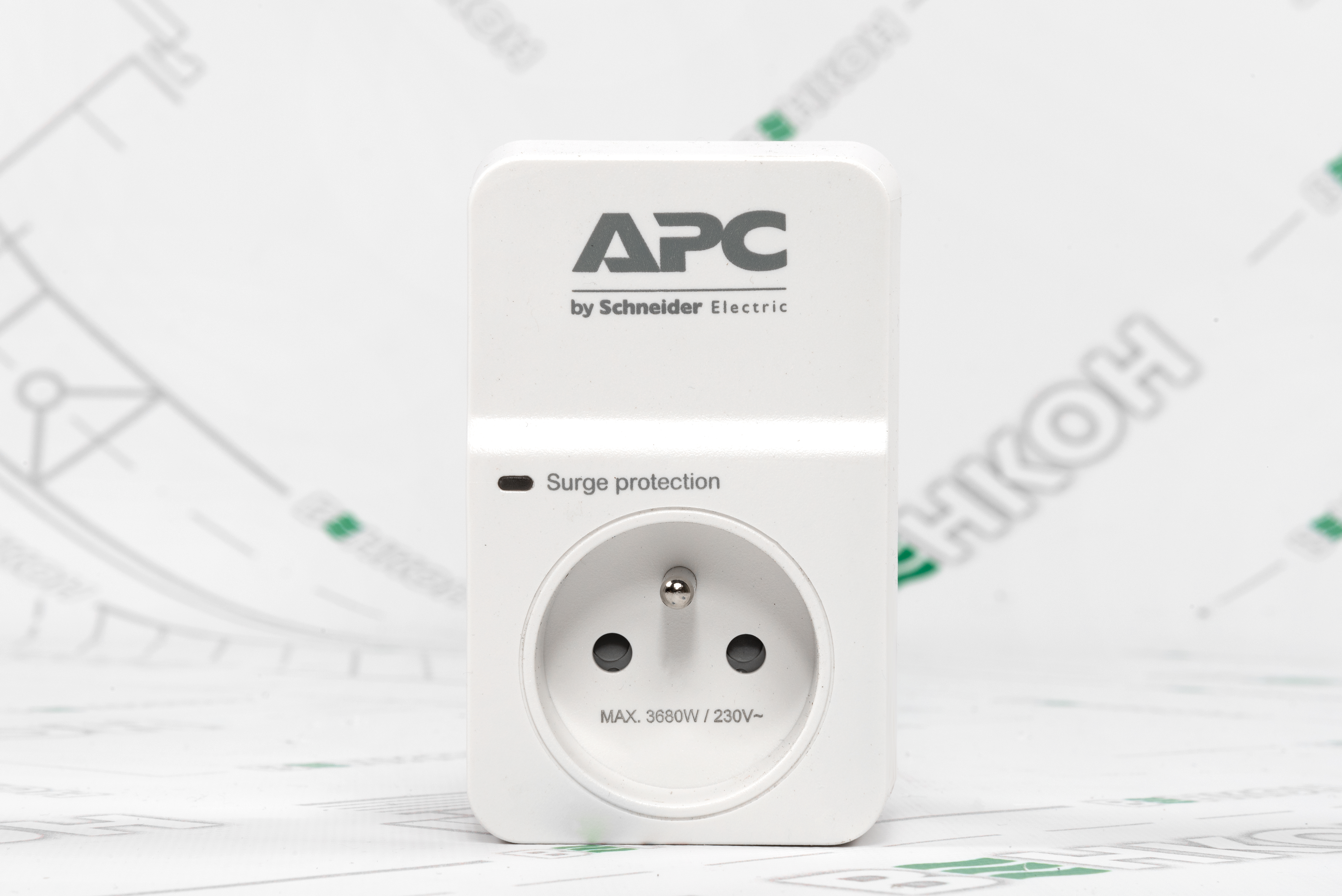 Сетевой фильтр APC Essential SurgeArrest PM1W-FR цена 910.00 грн - фотография 2
